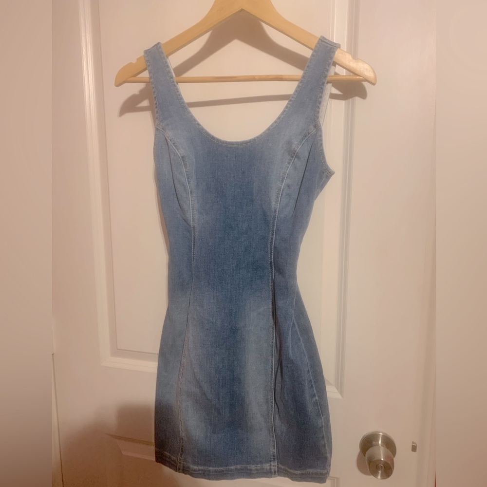Guess stretch denim body on dress with full zipper NWOT